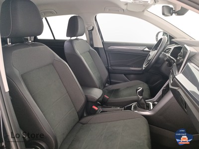 10 - Volkswagen T-Roc eschini auto
