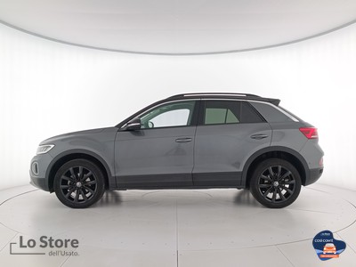 3 - Volkswagen T-Roc eschini auto