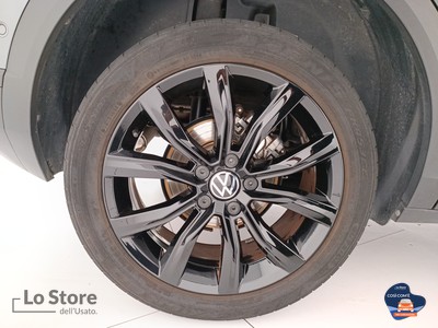 8 - Volkswagen T-Roc eschini auto