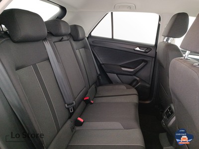 9 - Volkswagen T-Roc eschini auto