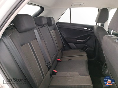 9 - Volkswagen T-Roc eschini auto