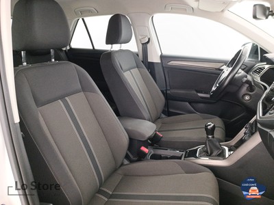 10 - Volkswagen T-Roc eschini auto