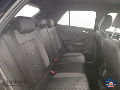9 - Volkswagen T-Roc eschini auto