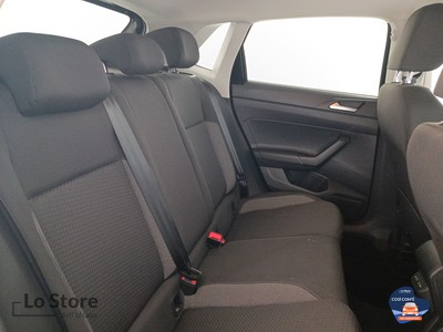 9 - Volkswagen Polo eschini auto