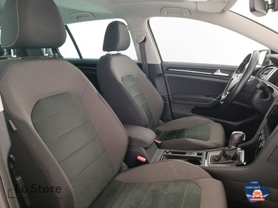 10 - Volkswagen Golf eschini auto