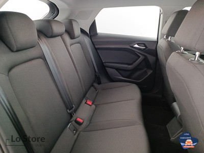 9 - Audi A1 eschini auto