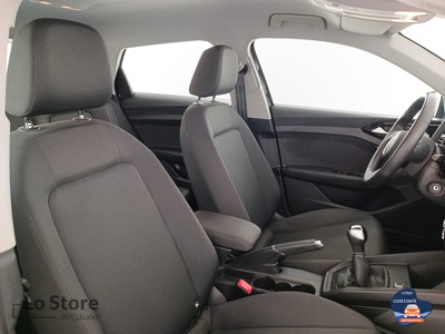 10 - Audi A1 eschini auto