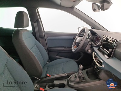 10 - Seat Arona eschini auto