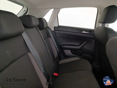 9 - Volkswagen Polo eschini auto