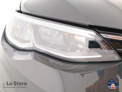 7 - Volkswagen Golf eschini auto