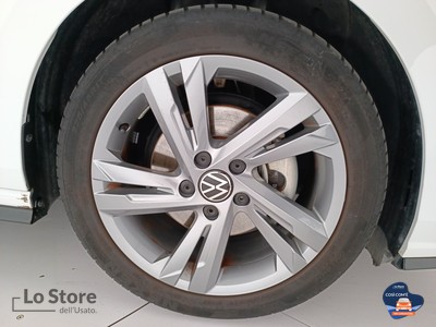 8 - Volkswagen Golf eschini auto