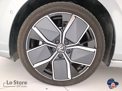 8 - Volkswagen Golf eschini auto