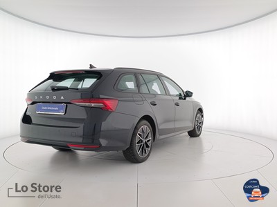 4 - Skoda Octavia eschini auto