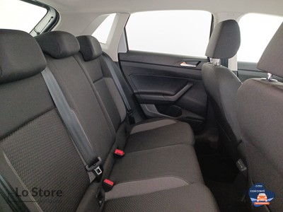 9 - Volkswagen Polo eschini auto