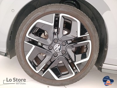 8 - Volkswagen Golf eschini auto