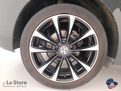 8 - Volkswagen Golf eschini auto