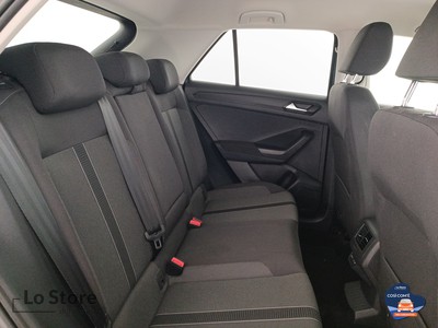 9 - Volkswagen T-Roc eschini auto