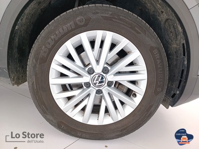 8 - Volkswagen T-Roc eschini auto