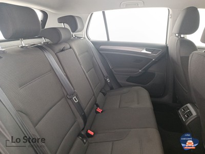 9 - Volkswagen Golf eschini auto
