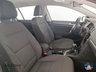 10 - Volkswagen Golf eschini auto