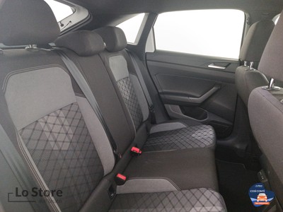 9 - Volkswagen Taigo eschini auto