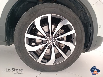 8 - Volkswagen T-Roc eschini auto