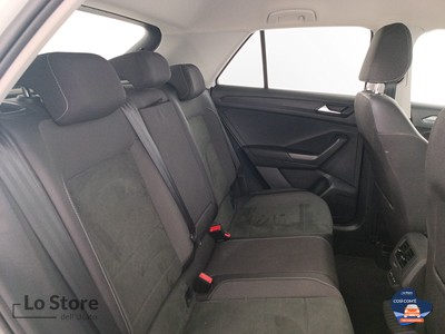 9 - Volkswagen T-Roc eschini auto