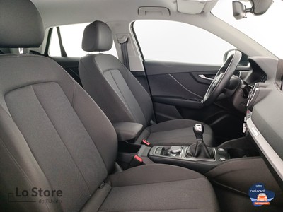 10 - Audi Q2 eschini auto