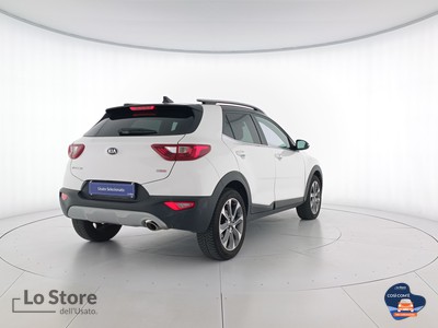 4 - Kia Stonic eschini auto