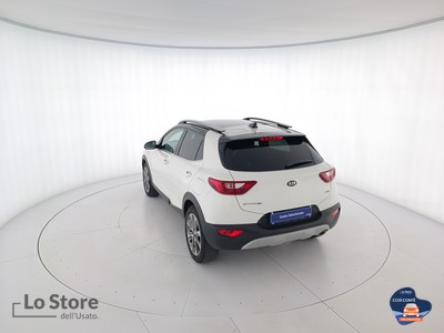 6 - Kia Stonic eschini auto