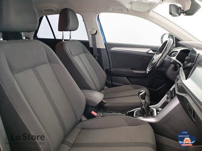 10 - Volkswagen T-Roc eschini auto