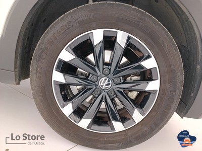 8 - Volkswagen T-Cross eschini auto