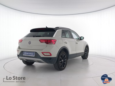 4 - Volkswagen T-Roc eschini auto
