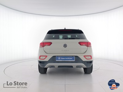 5 - Volkswagen T-Roc eschini auto