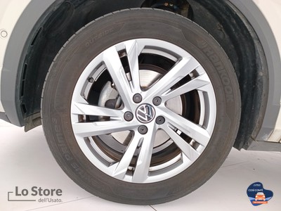 8 - Volkswagen T-Roc eschini auto