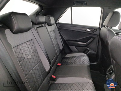 9 - Volkswagen T-Roc eschini auto