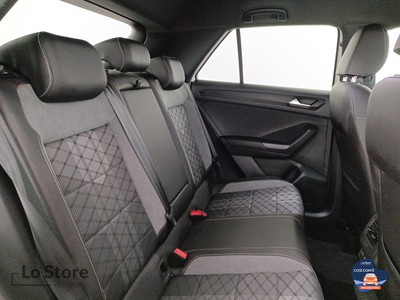 9 - Volkswagen T-Roc eschini auto