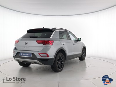 4 - Volkswagen T-Roc eschini auto