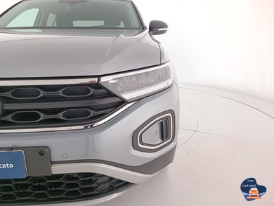 7 - Volkswagen T-Roc eschini auto