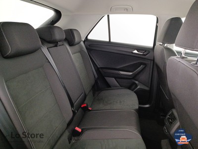 9 - Volkswagen T-Roc eschini auto