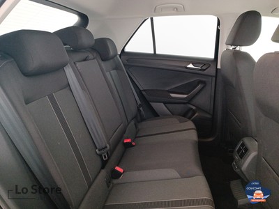 9 - Volkswagen T-Roc eschini auto