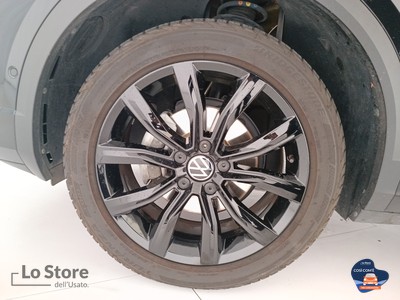 8 - Volkswagen T-Roc eschini auto