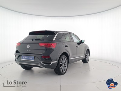 4 - Volkswagen T-Roc eschini auto