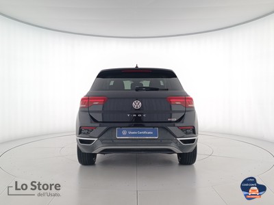 5 - Volkswagen T-Roc eschini auto