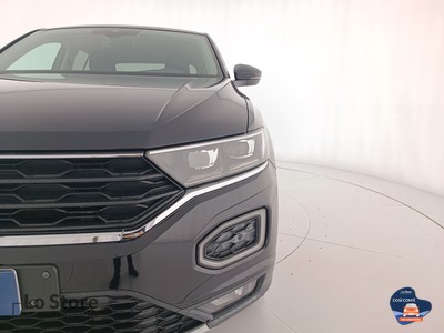 7 - Volkswagen T-Roc eschini auto