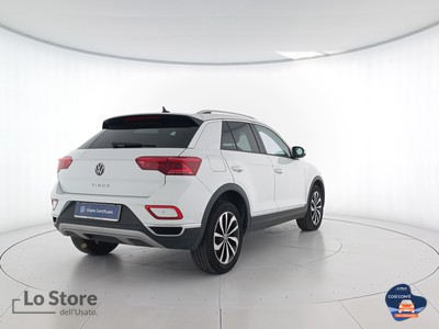 4 - Volkswagen T-Roc eschini auto