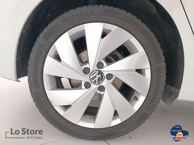 8 - Volkswagen Golf eschini auto
