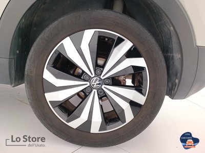 8 - Volkswagen T-Cross eschini auto