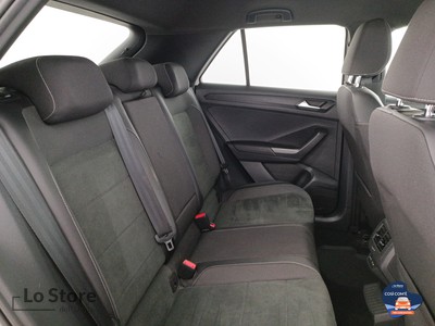 9 - Volkswagen T-Roc eschini auto