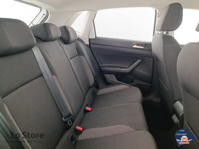 9 - Volkswagen Polo eschini auto